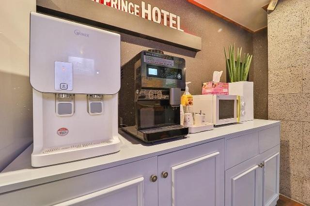 Daegu Daemyeong-Dong New Prince Hotel ภายนอก รูปภาพ